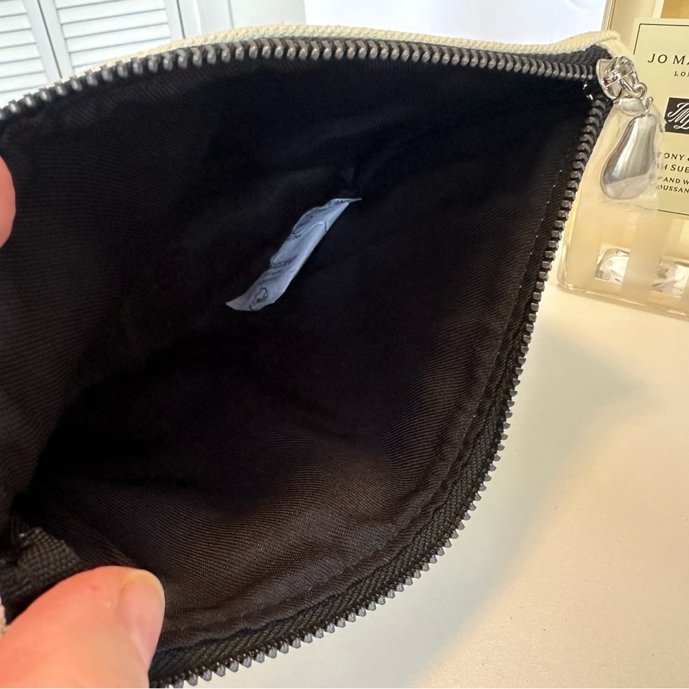 Jo Malone Peony & Blush Suede Hand Wash, with small Jo Malone pouch NWOT - Picture 4 of 5
